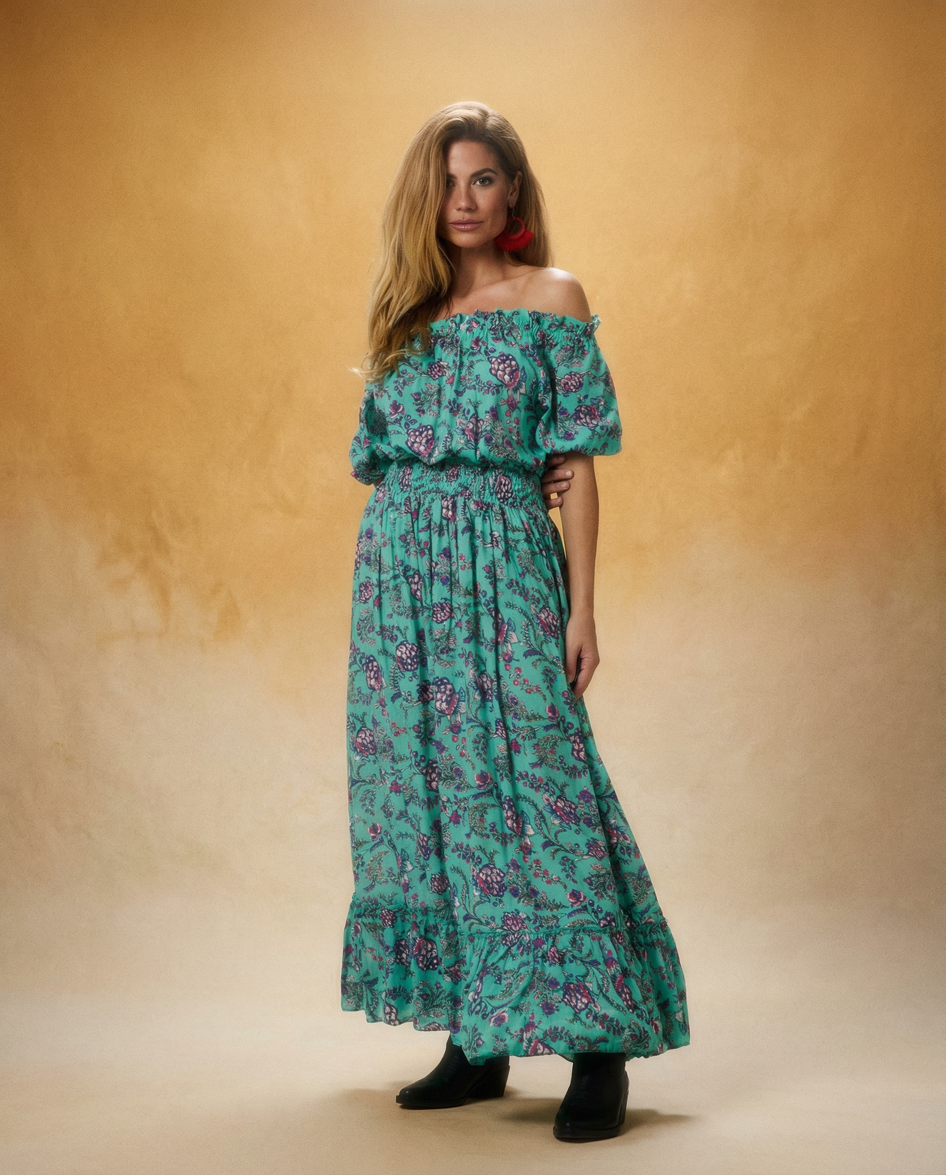 2107. vestido boho seda estampado verde con flores azules